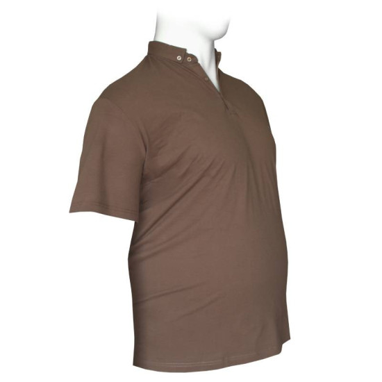 Polo πικέ ελαστικό μονόχρωμο με μεταλλικό patch και κουμπί στο γιακά - Bison Beige