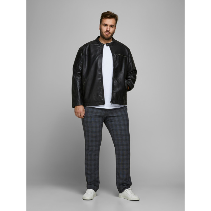 Biker jacket Rocky της Jack %26 Jones από 100% πολυεστερική δερματίνη ,με αδιαβροχοποιητική επικάλυψη πολυουρεθάνης. 